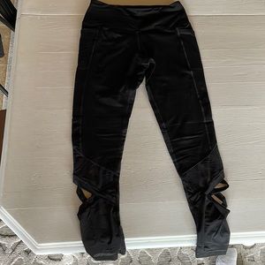 SOLD Victoria Secret leggings
